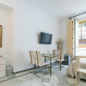 Holidays Isbilia Centro Apartamento Sevilla